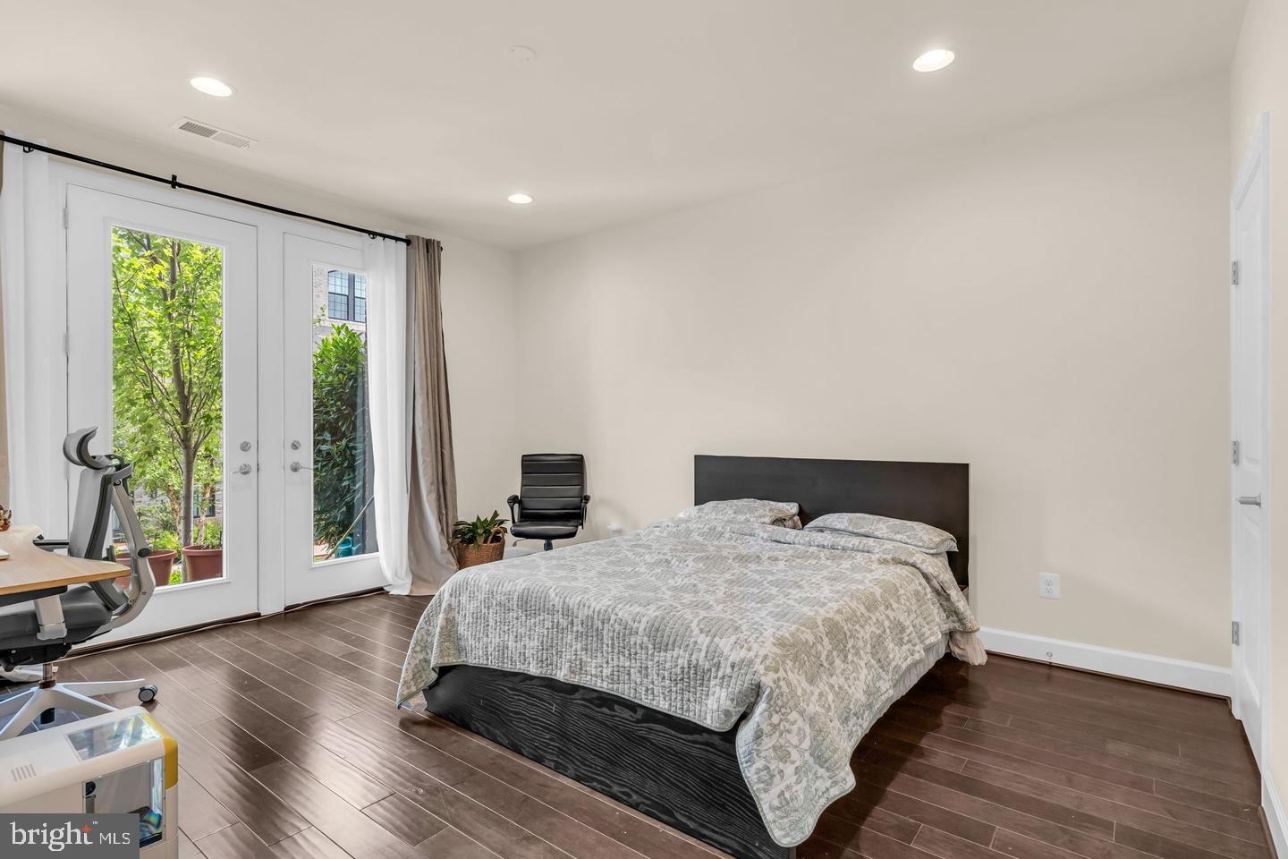 42322 Sillas Sq Property Photo 5