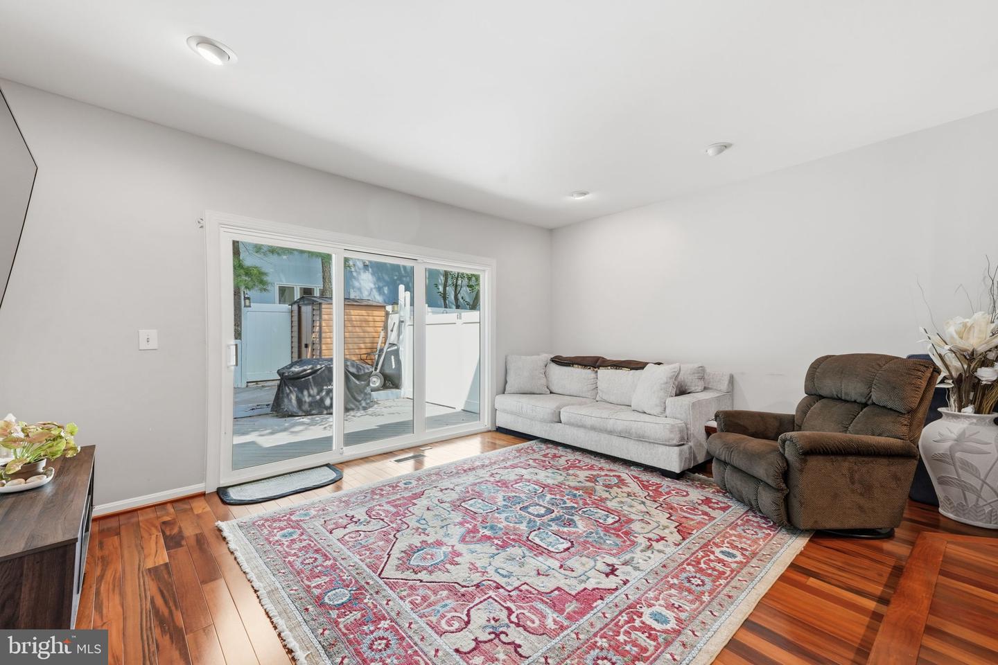 47656 Pennrun Way Property Photo 14