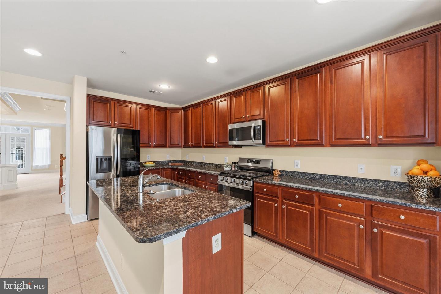 20643 Sibbald Sq Property Photo 15