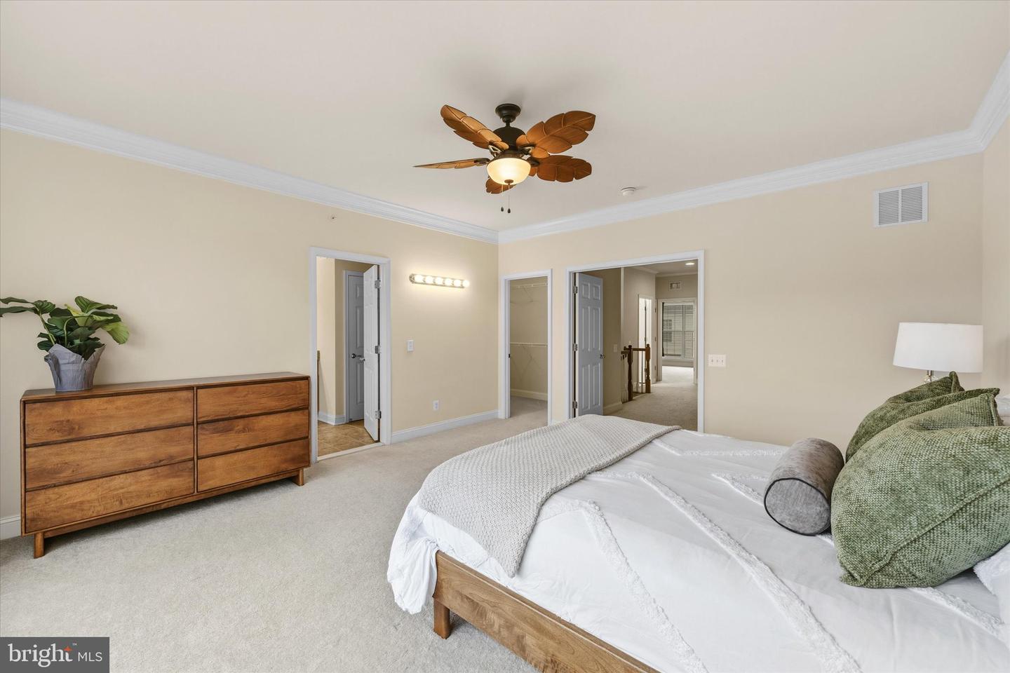 20643 Sibbald Sq Property Photo 24