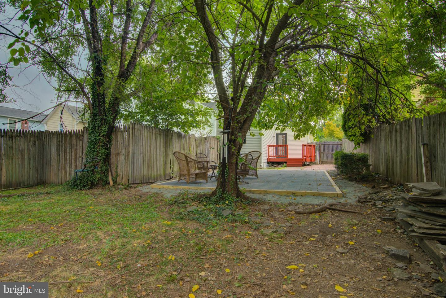 221 South St Se Property Photo 35