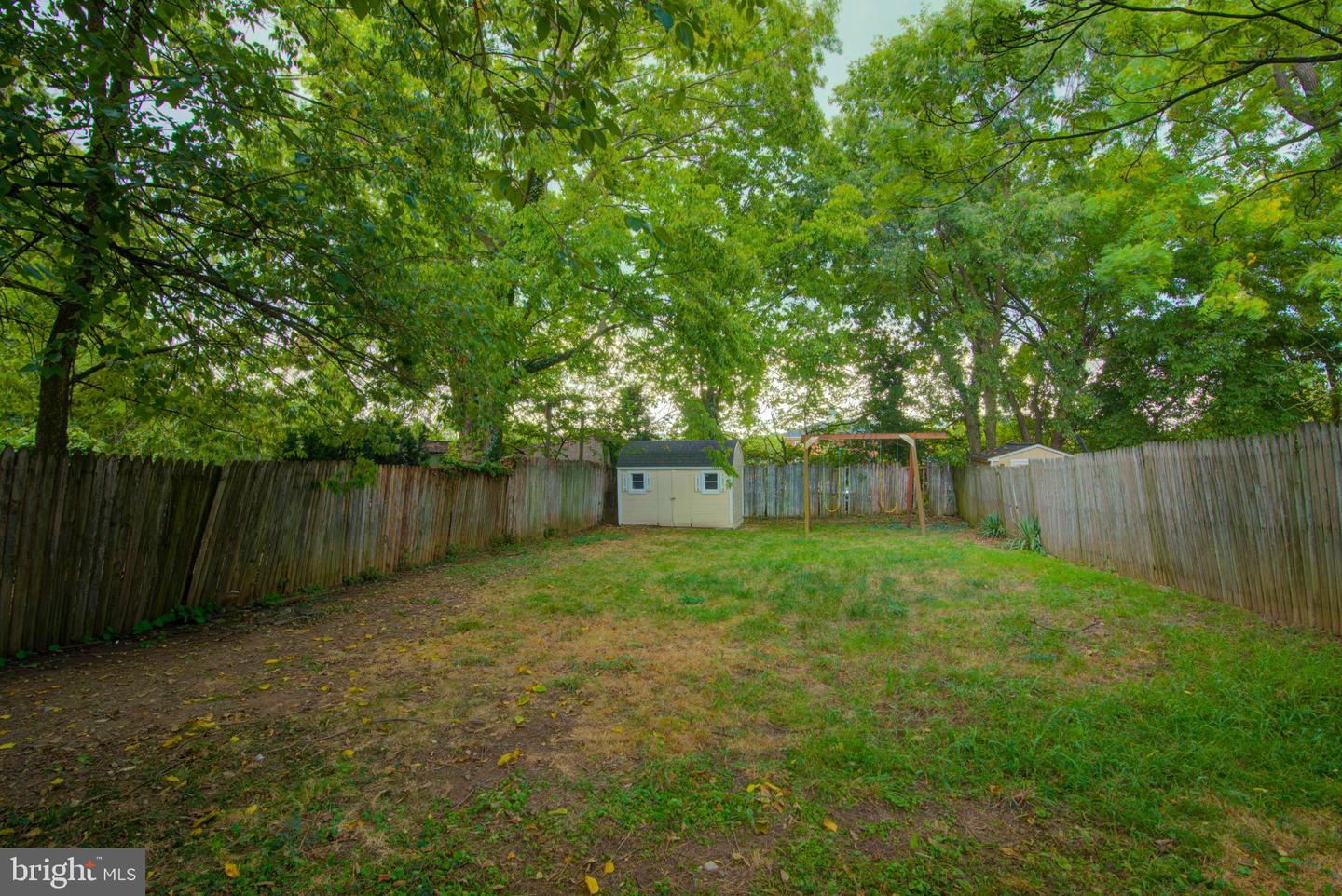 221 South St Se Property Photo 38