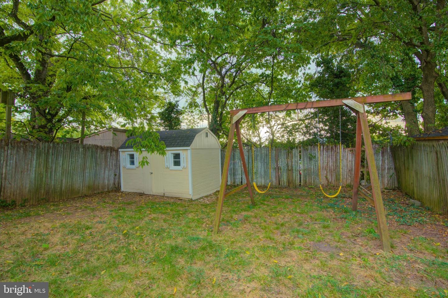 221 South St Se Property Photo 39