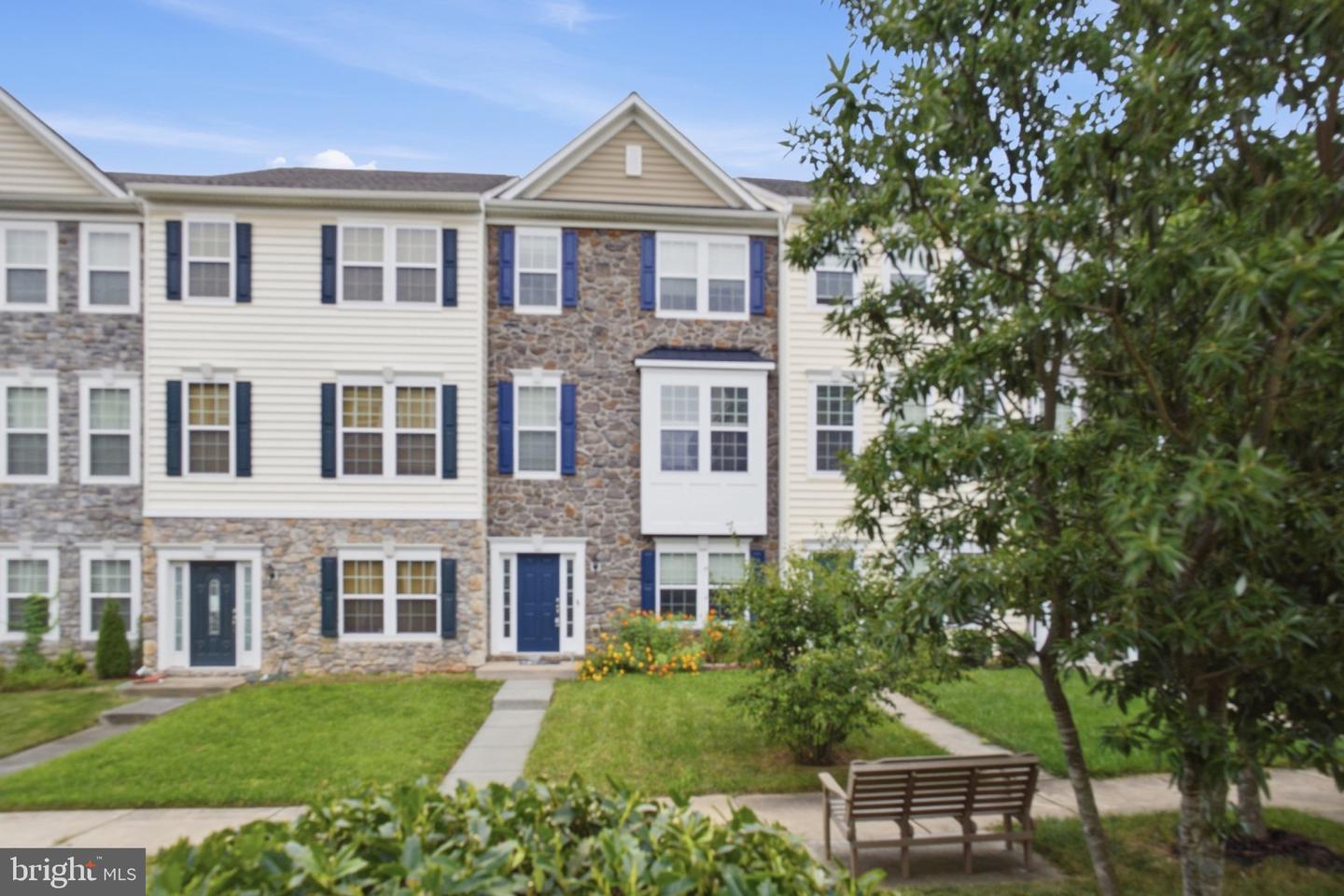 44138 Puma Sq Property Photo 1