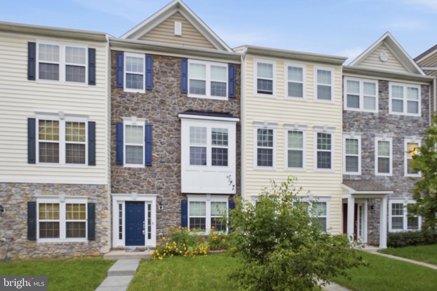 44138 Puma Sq Property Photo 2