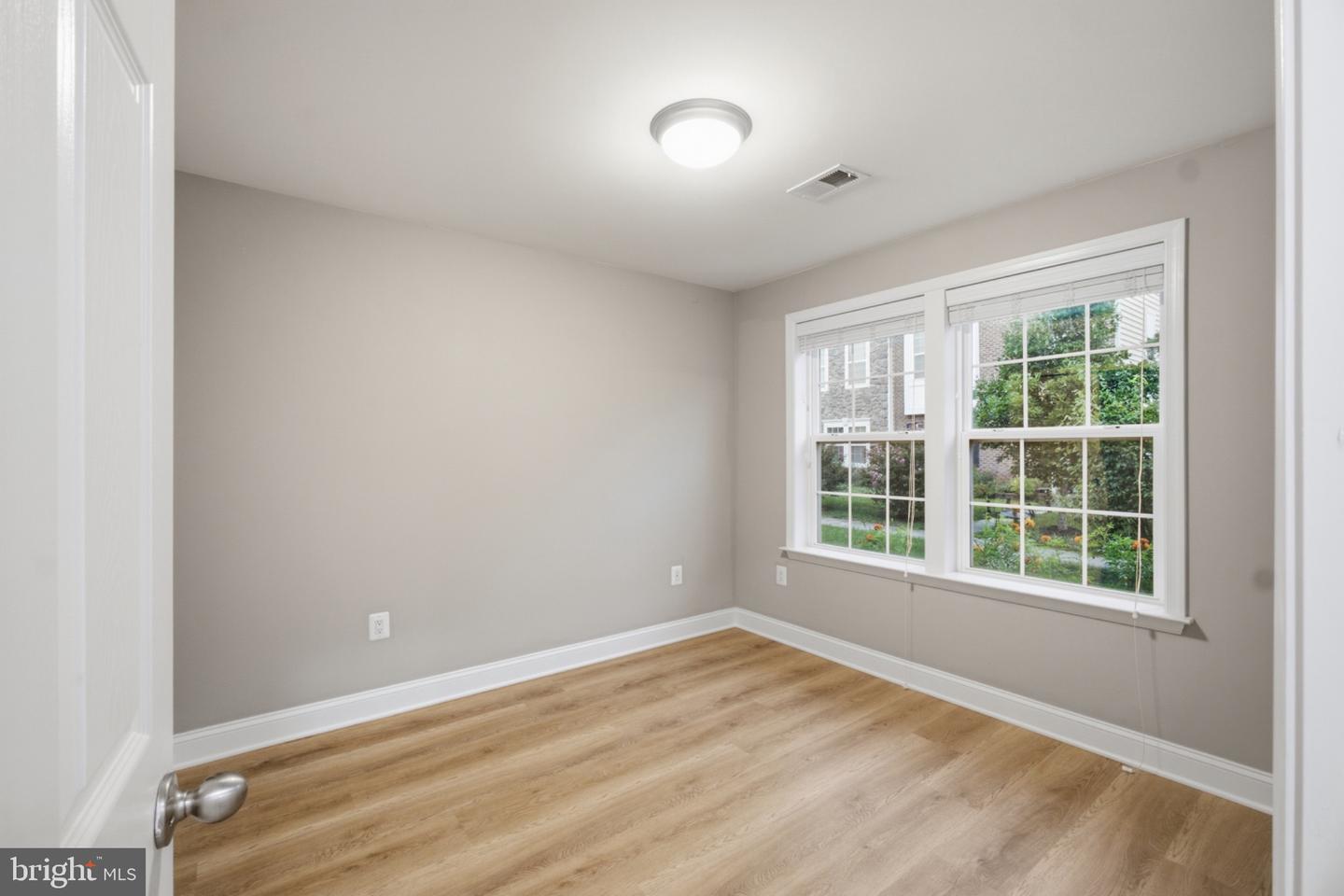 44138 Puma Sq Property Photo 7