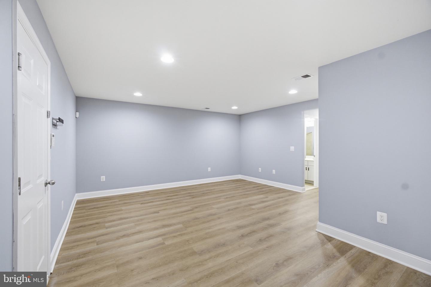 44138 Puma Sq Property Photo 14