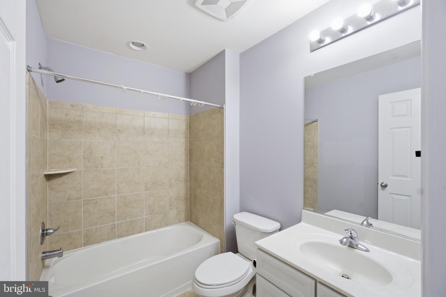 44138 Puma Sq Property Photo 43