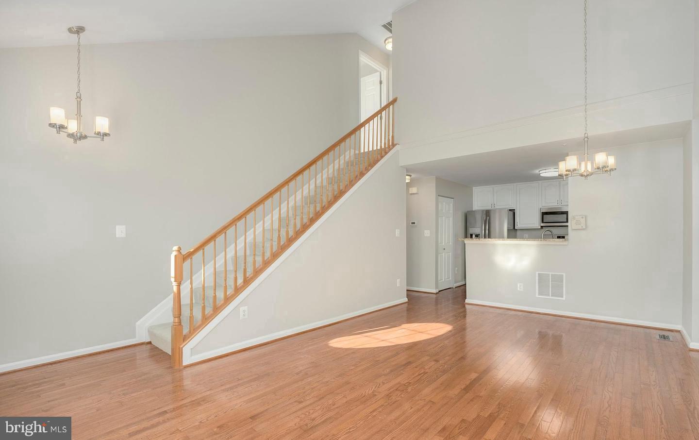 20433 Alderleaf Ter Property Photo 5