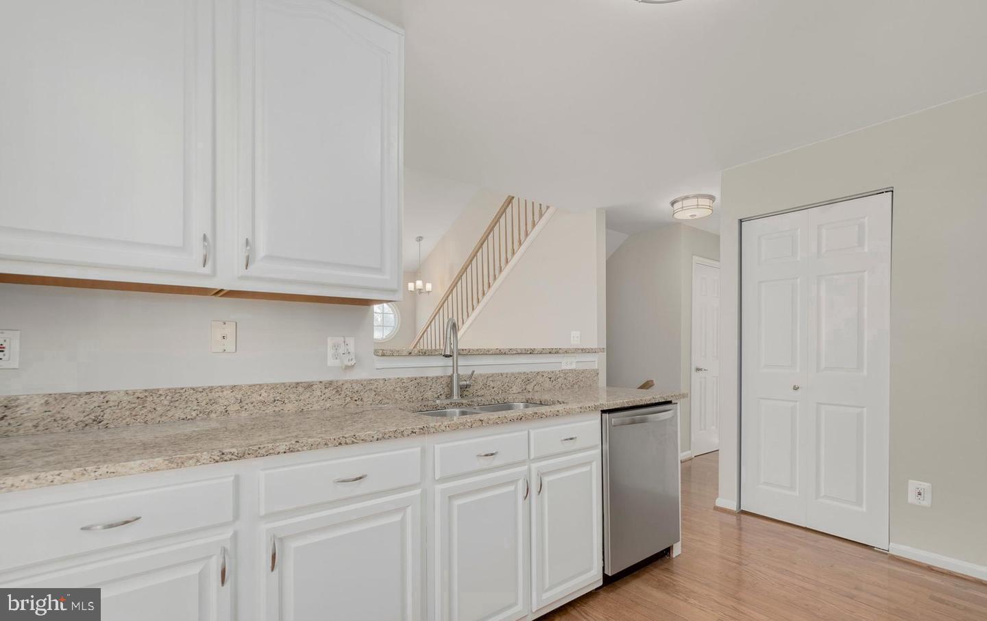 20433 Alderleaf Ter Property Photo 9