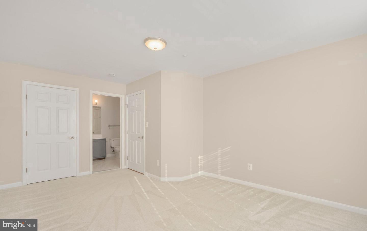 20433 Alderleaf Ter Property Photo 14