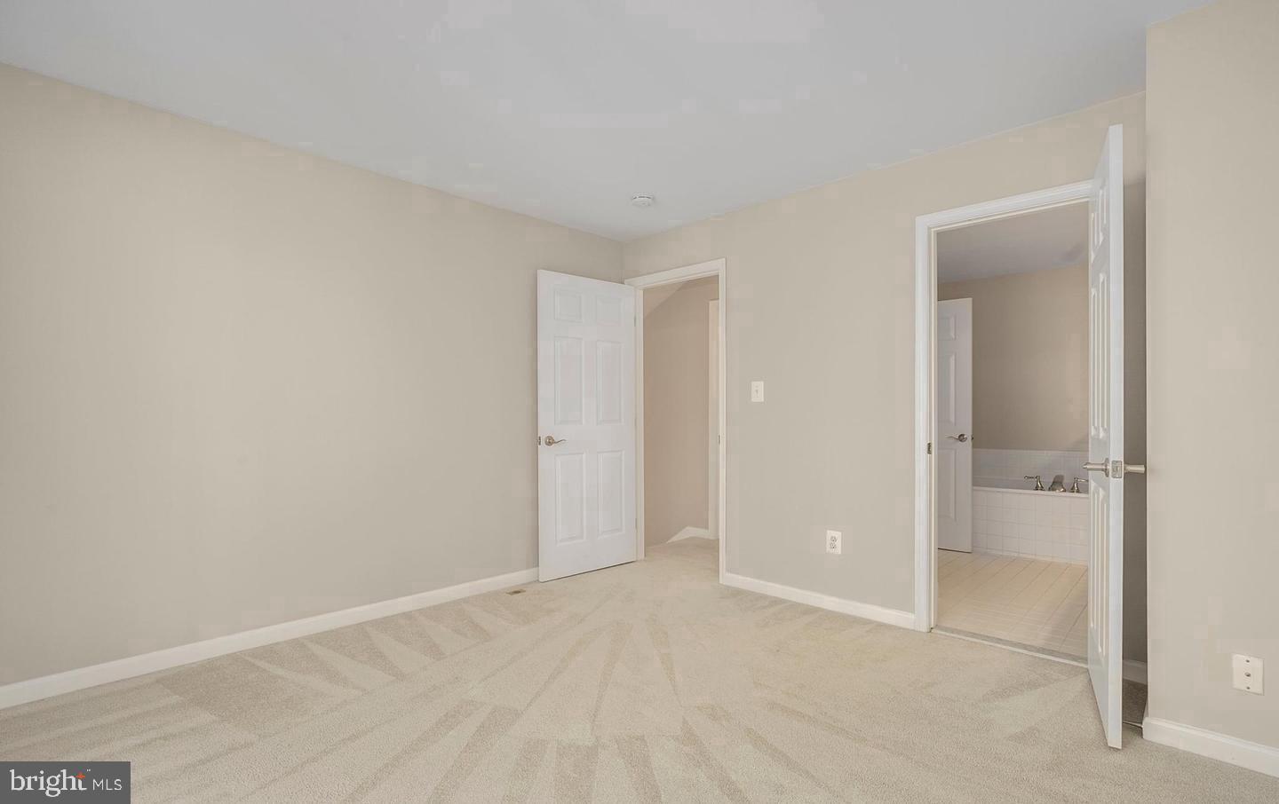 20433 Alderleaf Ter Property Photo 26