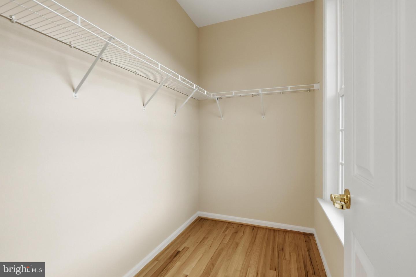 47616 Paulsen Sq Property Photo 27