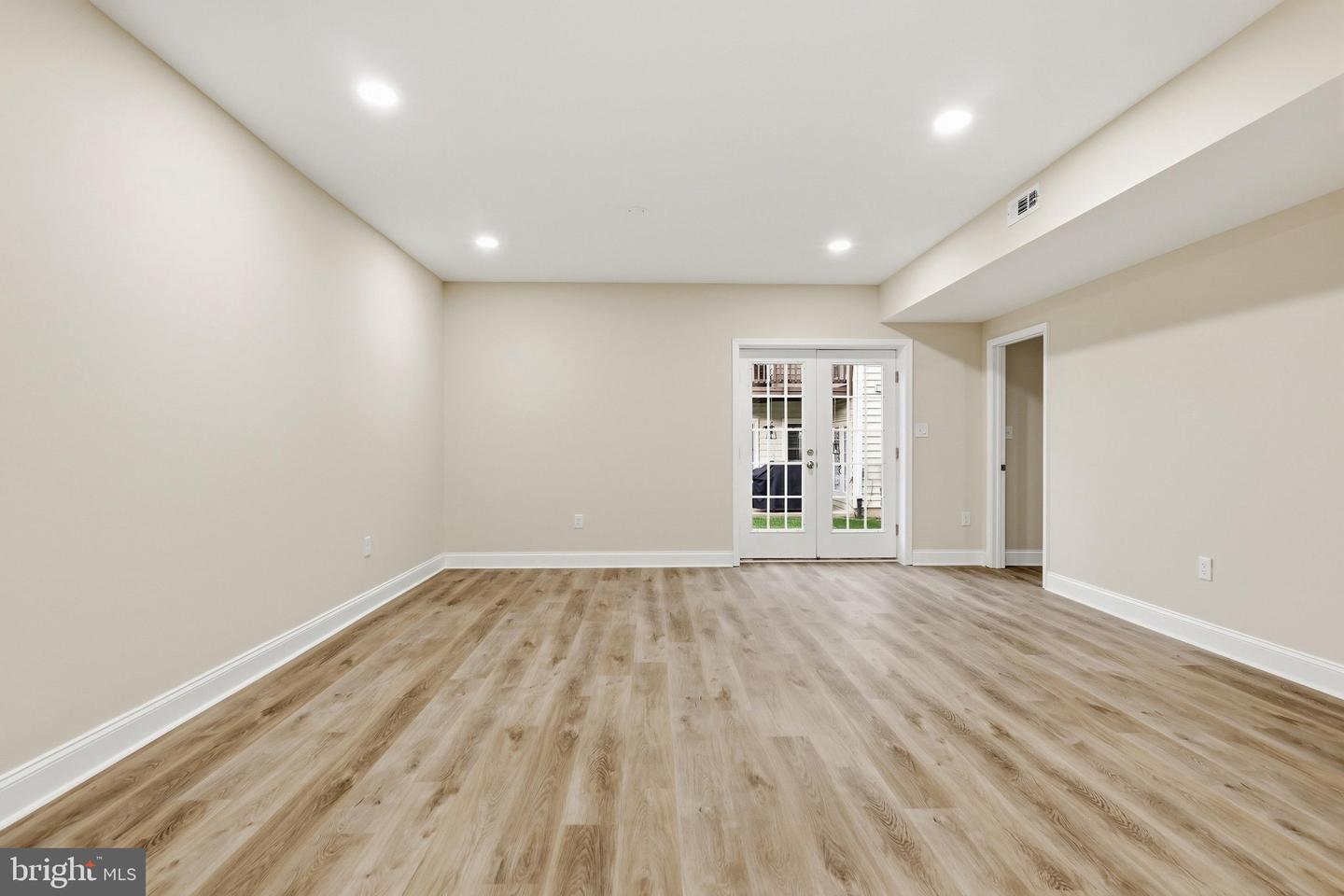 47616 Paulsen Sq Property Photo 33