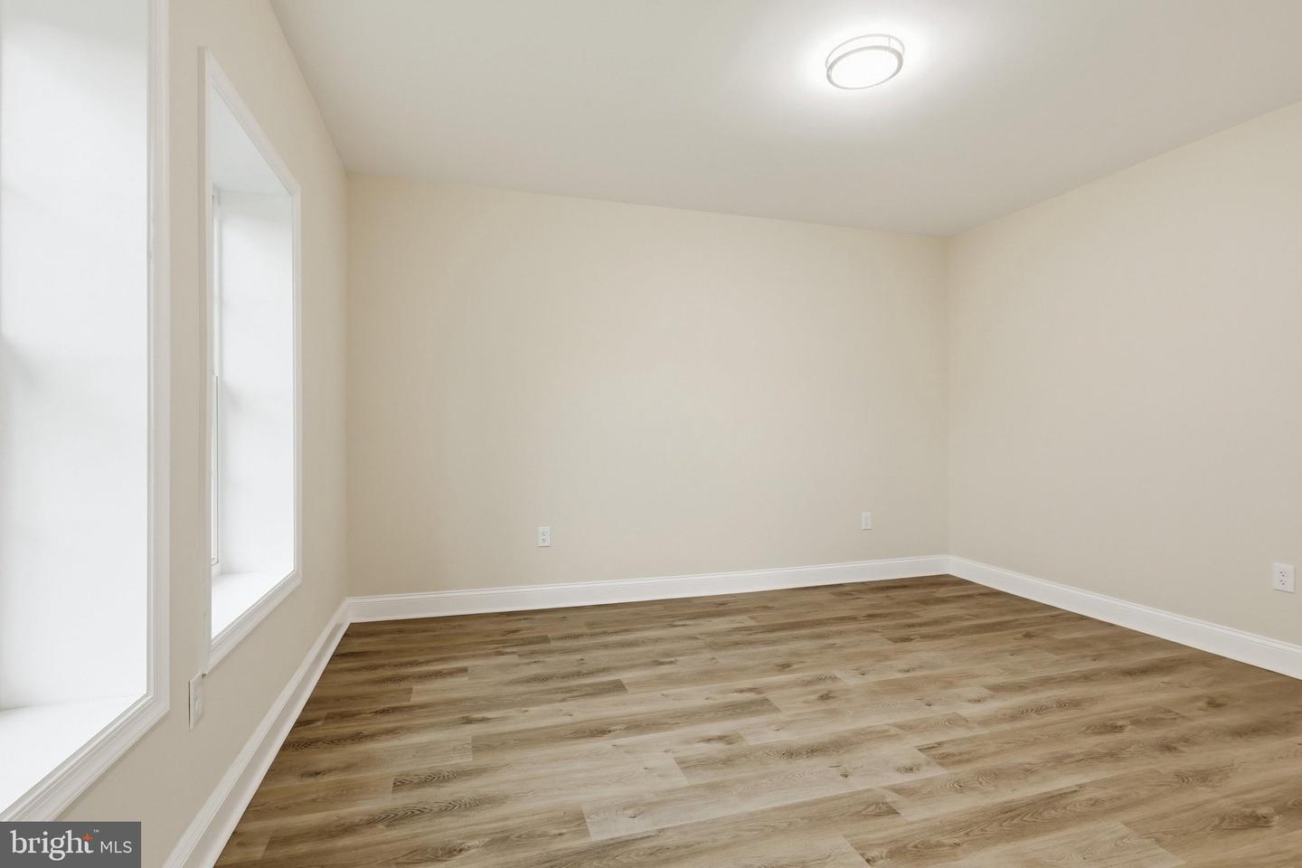 47616 Paulsen Sq Property Photo 35