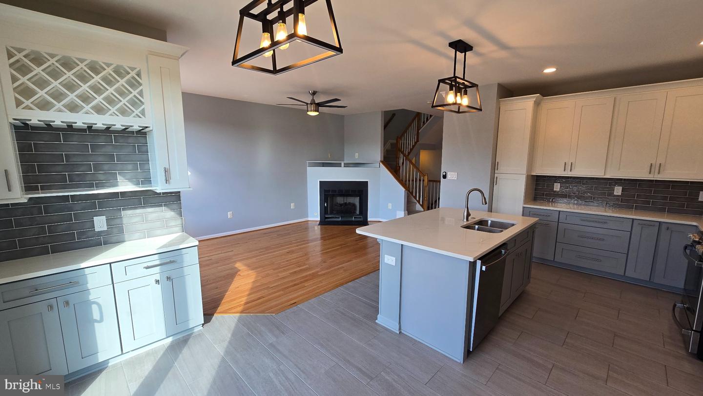 43975 Lords Valley Ter Property Photo 8