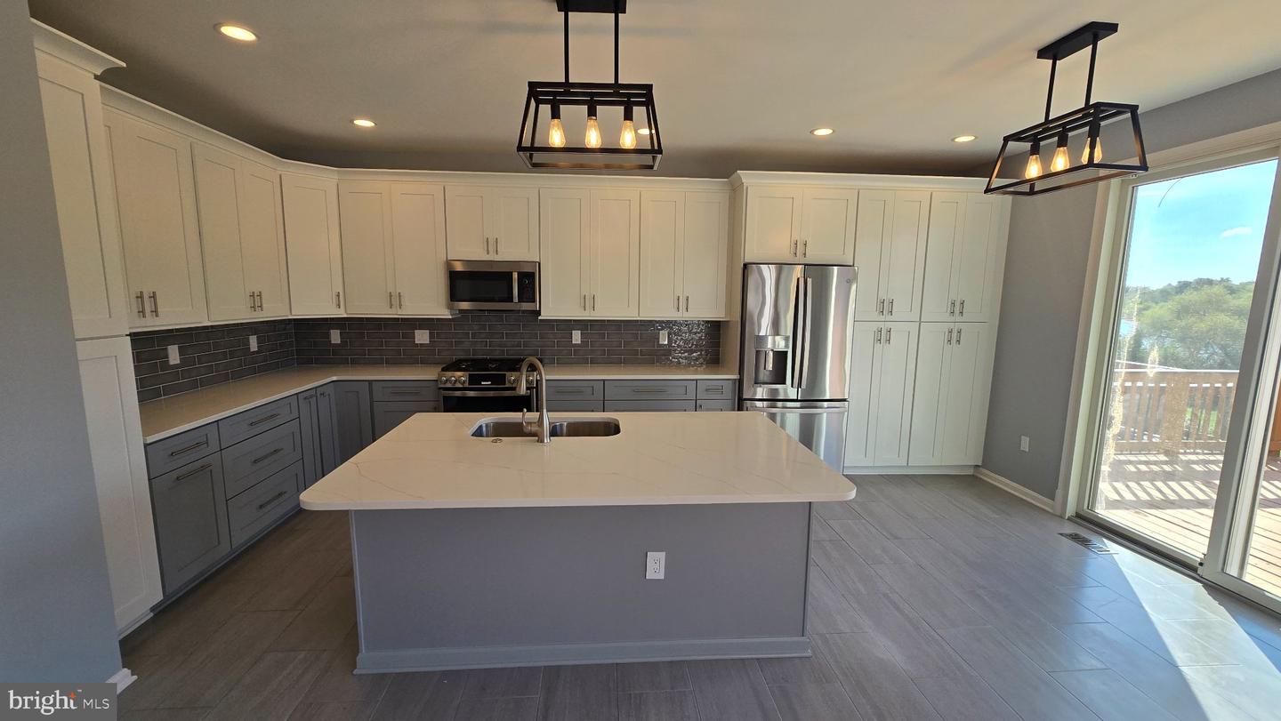 43975 Lords Valley Ter Property Photo 10