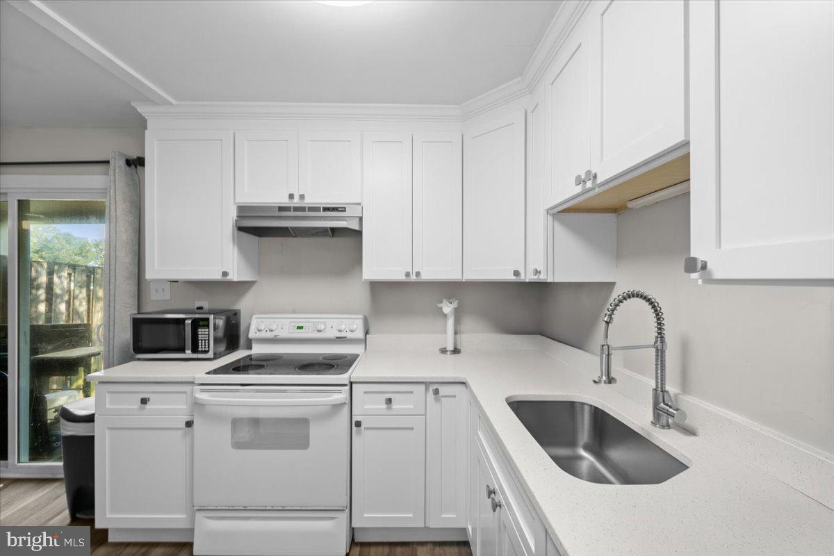 312 E Cornell Dr E #167 Property Photo 10