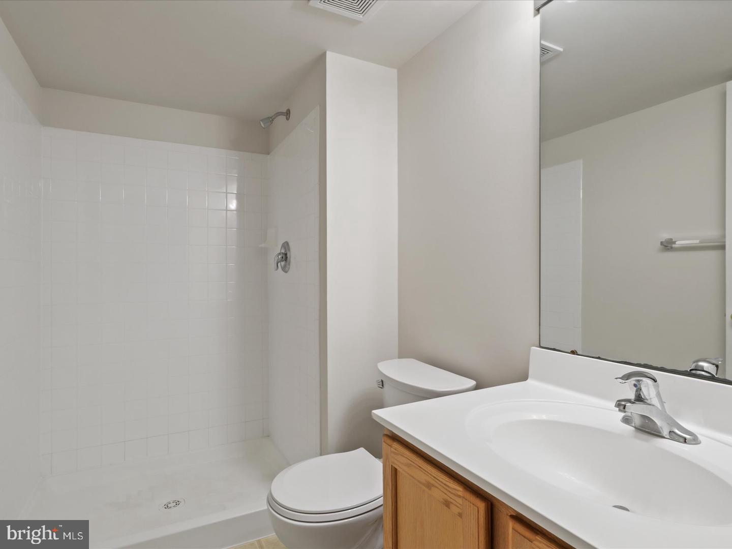 43417 Spring Cellar Ct Property Photo 43
