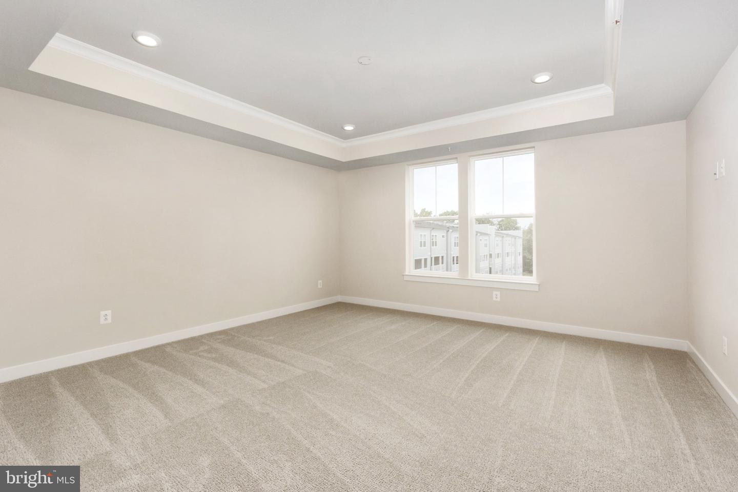 20792 Cloongee Ter Property Photo 4