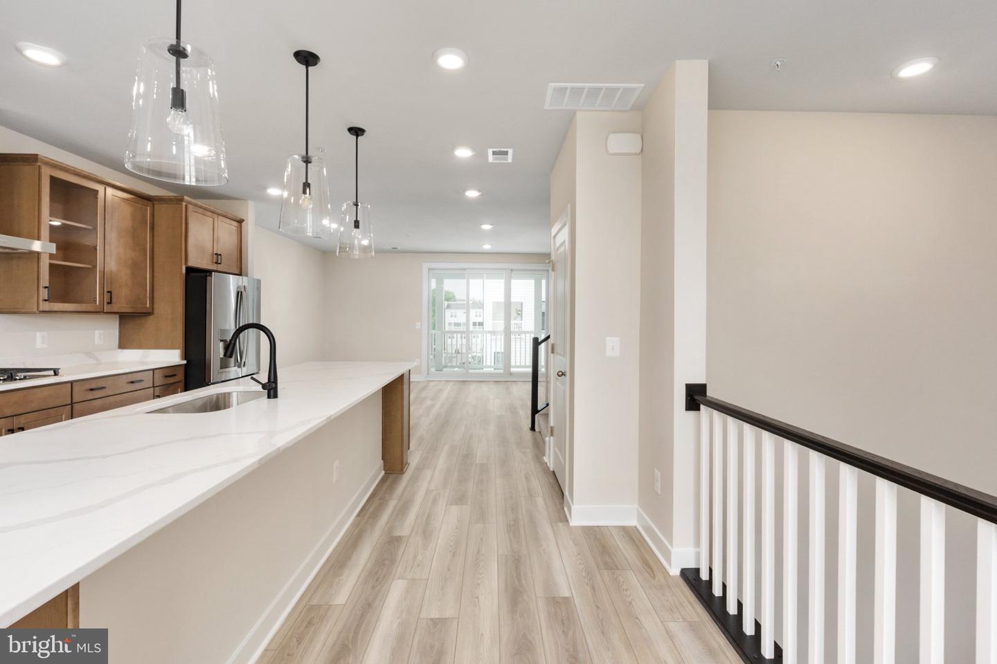 20792 Cloongee Ter Property Photo 9