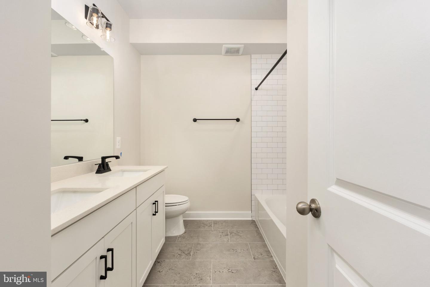 20792 Cloongee Ter Property Photo 25