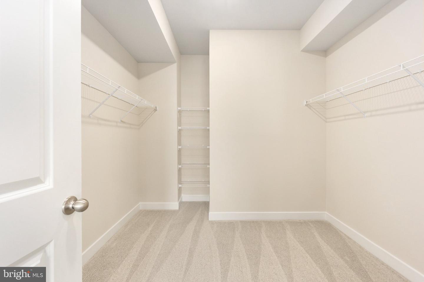 20792 Cloongee Ter Property Photo 28