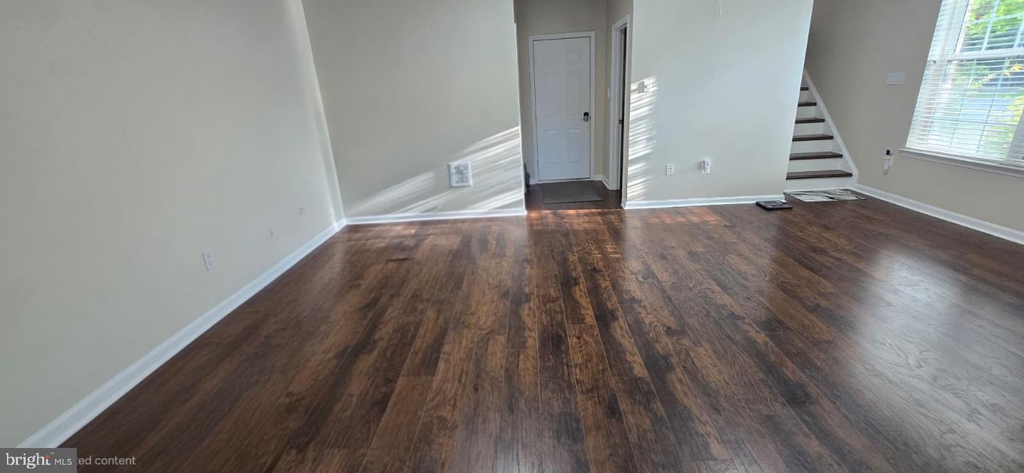24704 Clock Tower Sq Property Photo 13