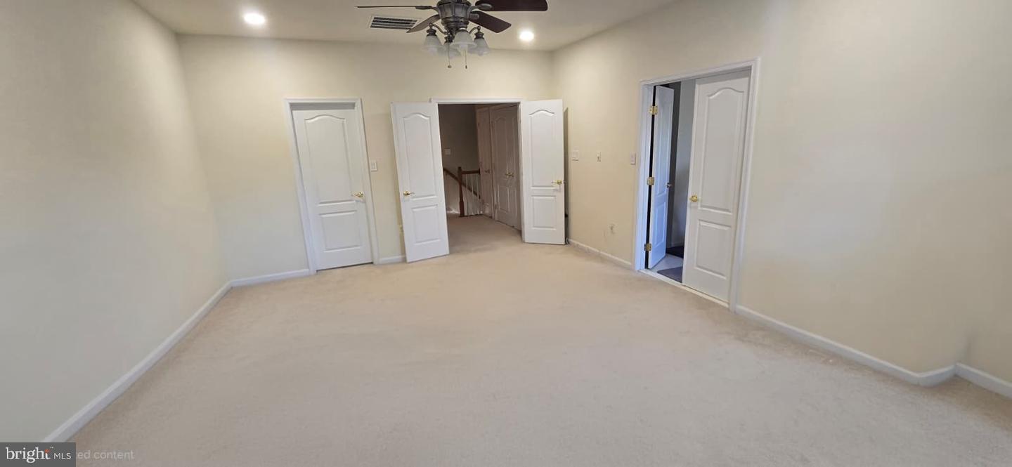 24704 Clock Tower Sq Property Photo 20