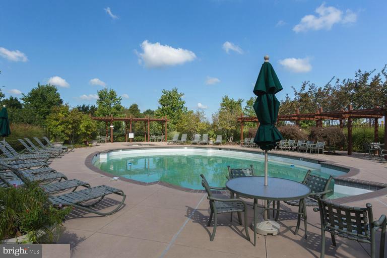 24704 Clock Tower Sq Property Photo 43