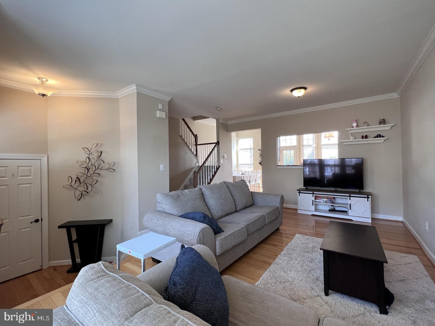 47692 Woolcott Sq Property Photo 5