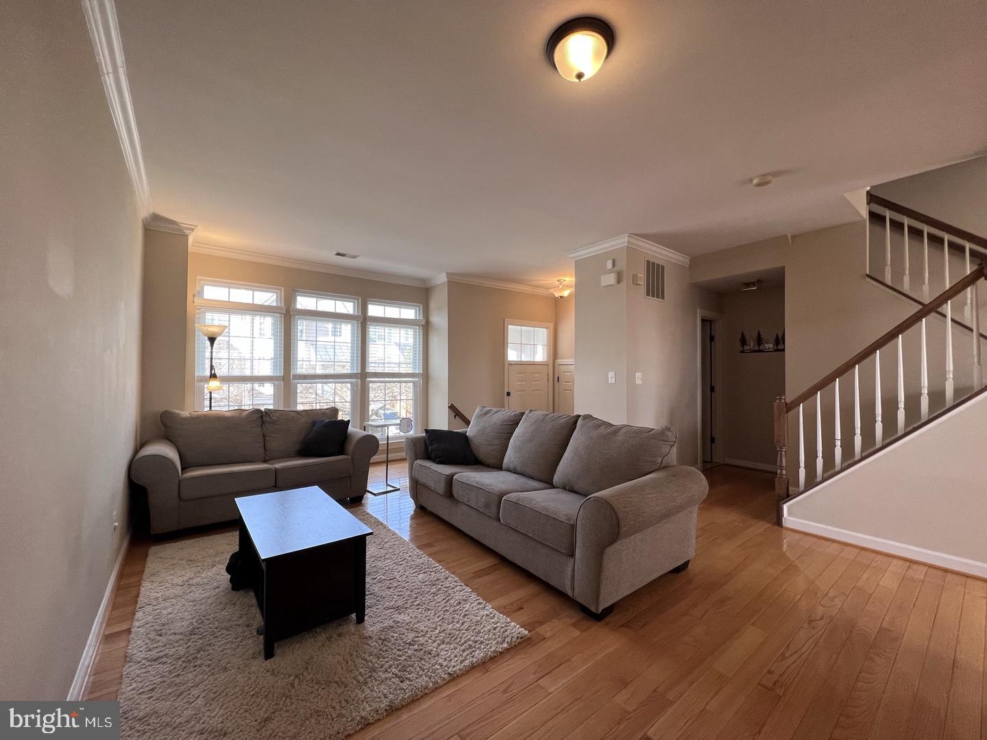 47692 Woolcott Sq Property Photo 7