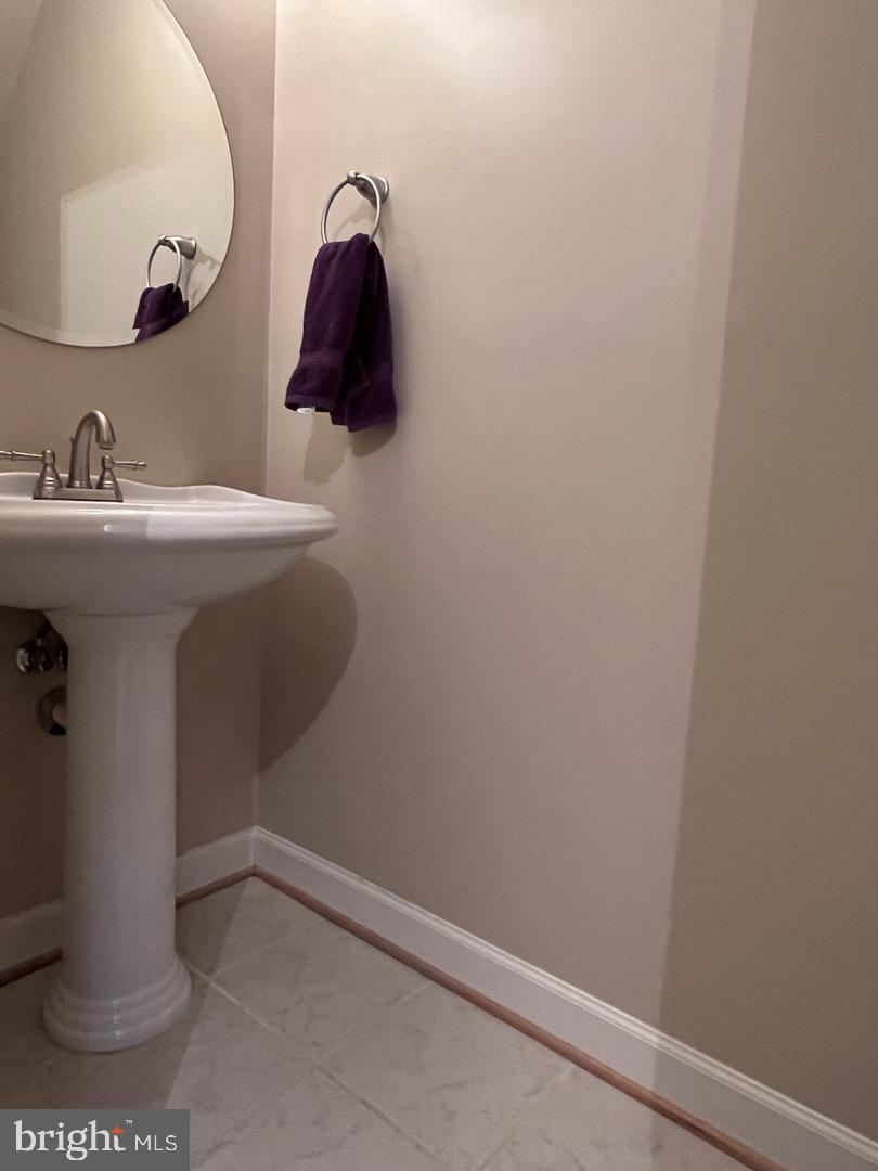47692 Woolcott Sq Property Photo 36
