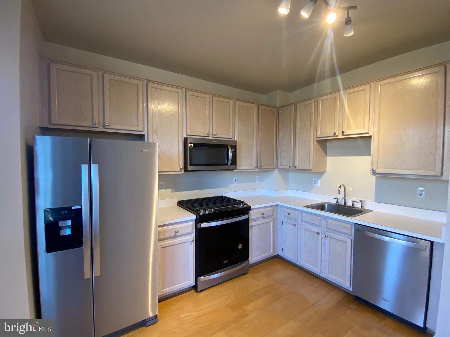 20445 Chesapeake Sq #300 Property Photo 13