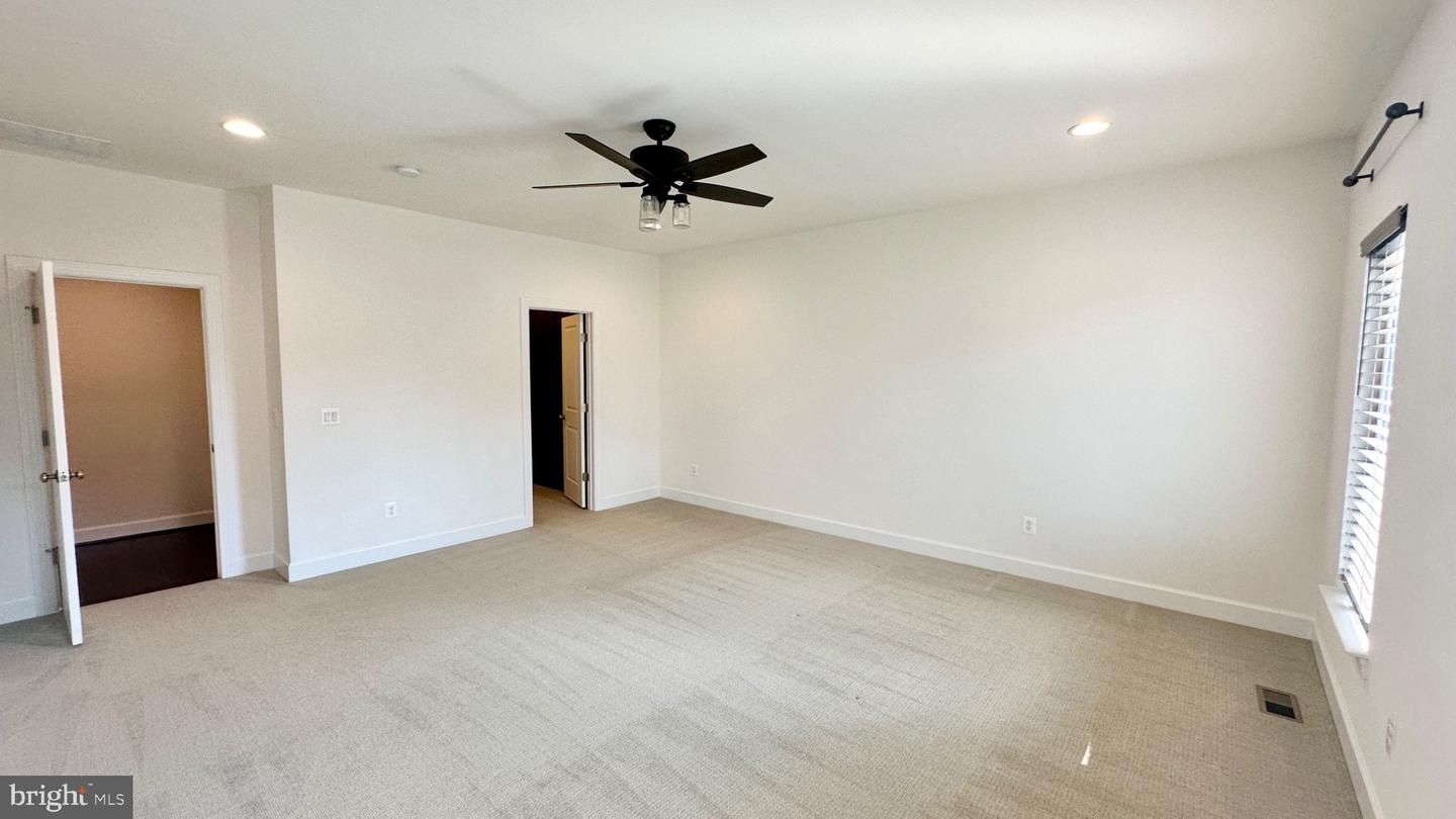 20265 Oak Bluff Dr Property Photo 21