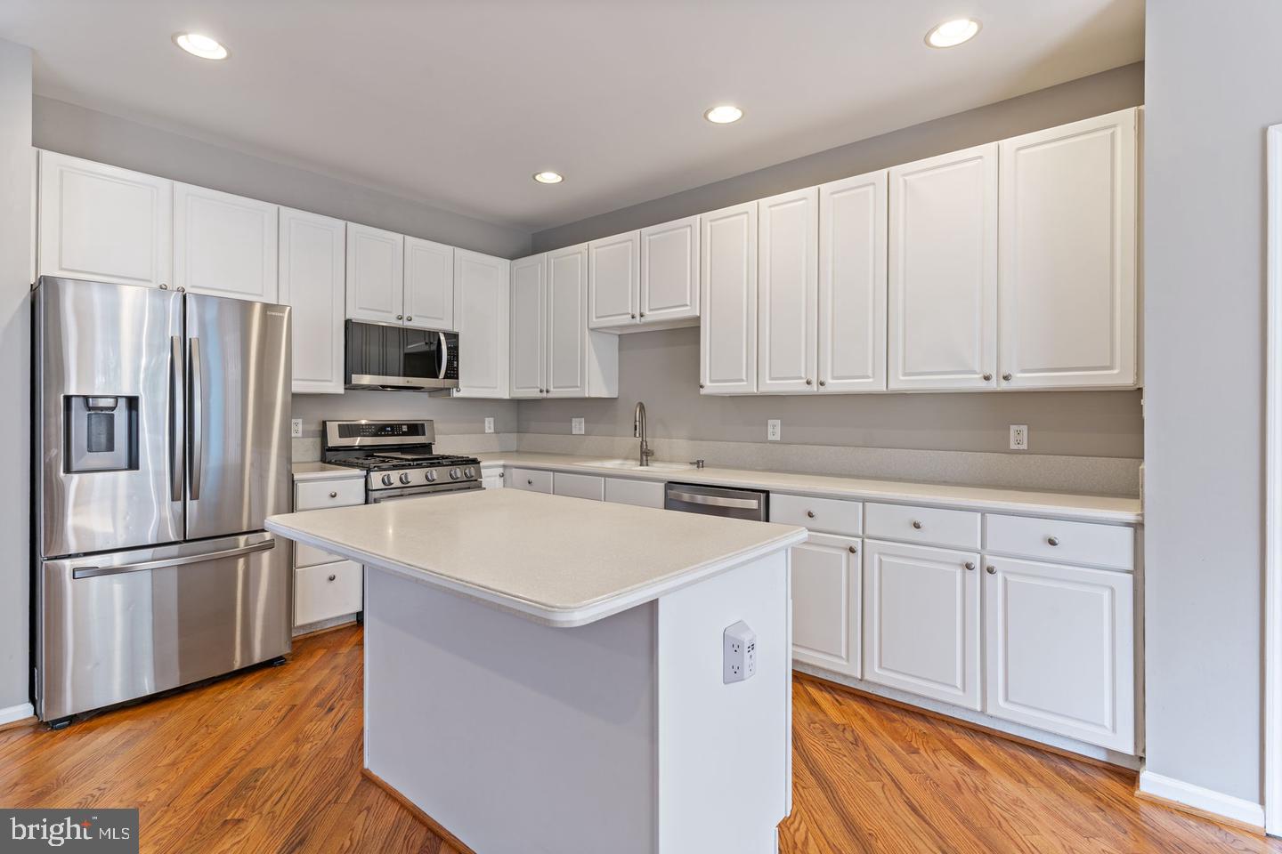 20804 Miranda Falls Sq Property Photo 15