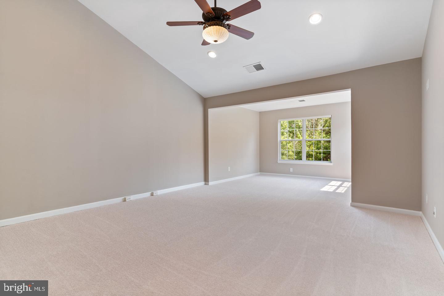 20804 Miranda Falls Sq Property Photo 17