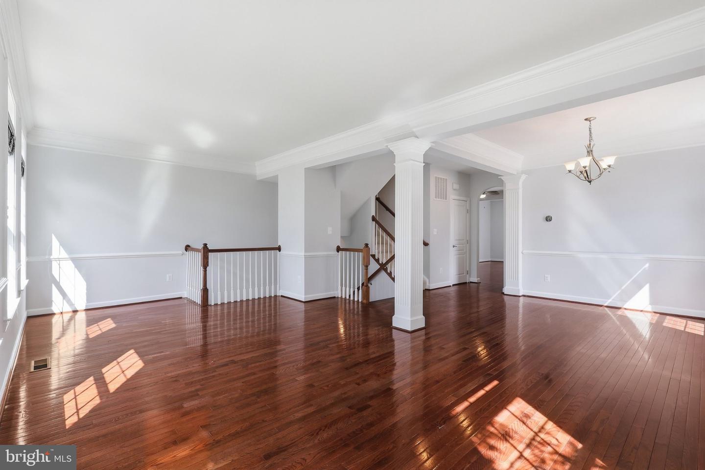 24958 Ashgarten Dr Property Photo 5