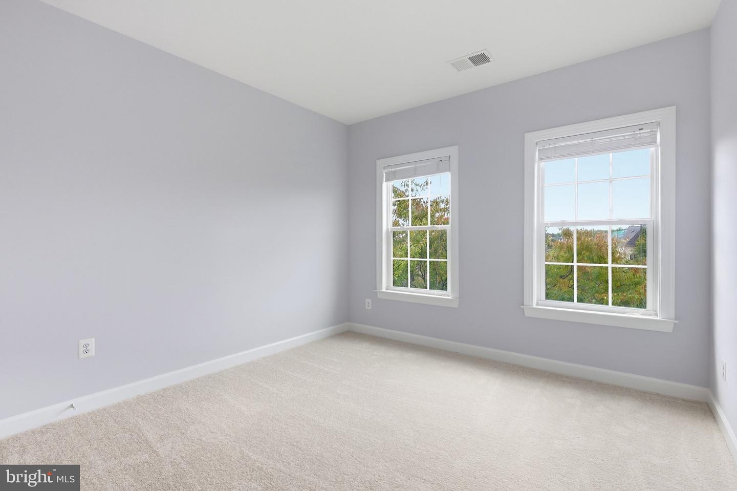 24958 Ashgarten Dr Property Photo 28
