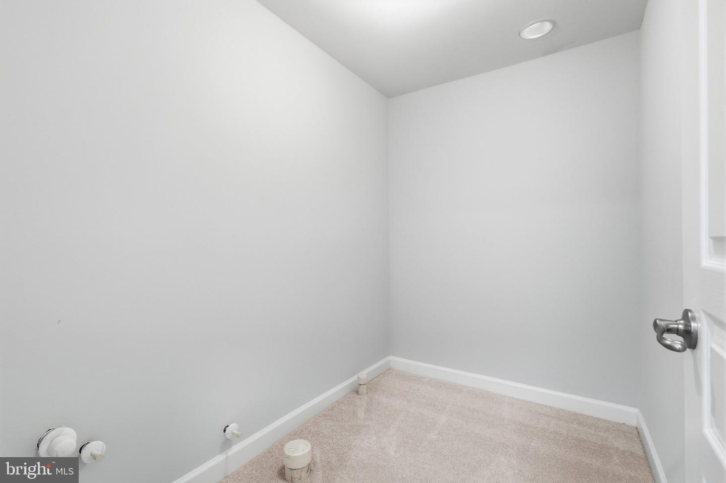 24958 Ashgarten Dr Property Photo 34