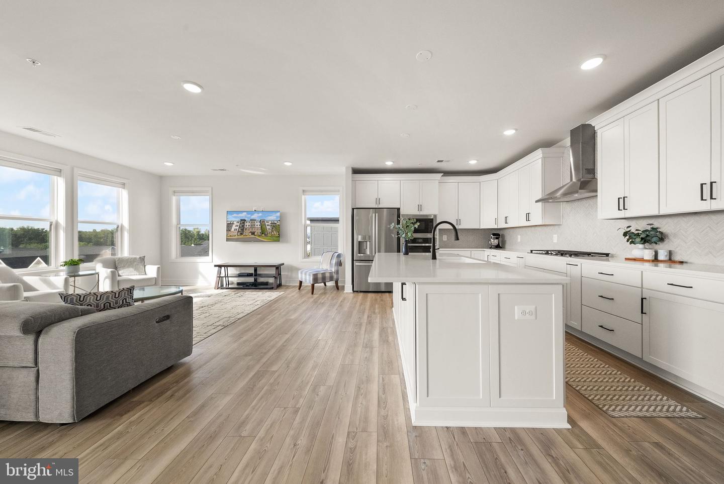 42874 Firefly Sonata Ter #409 Property Photo 15
