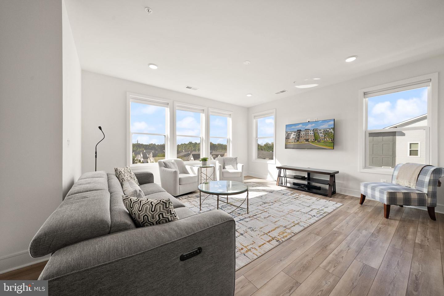 42874 Firefly Sonata Ter #409 Property Photo 16