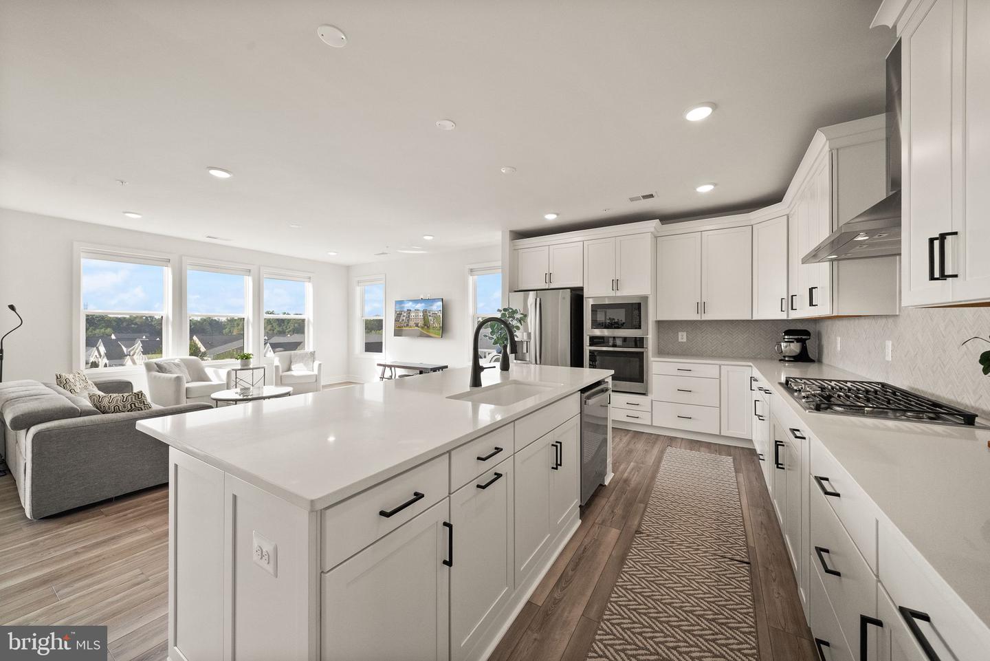 42874 Firefly Sonata Ter #409 Property Photo 23