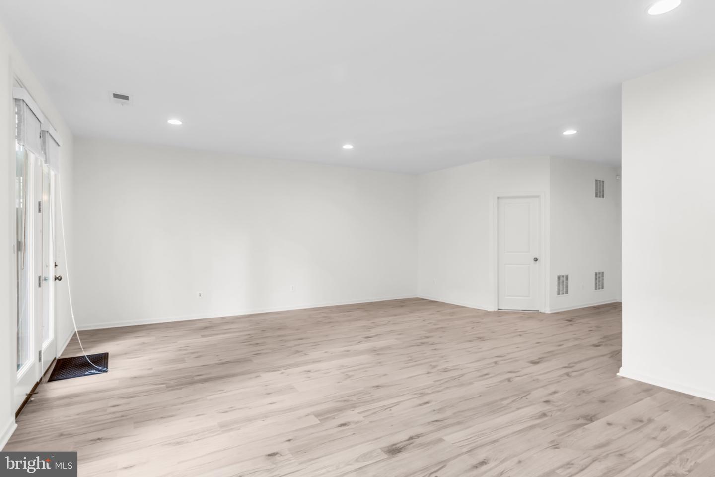 42279 Fox Tracks Ter Property Photo 10