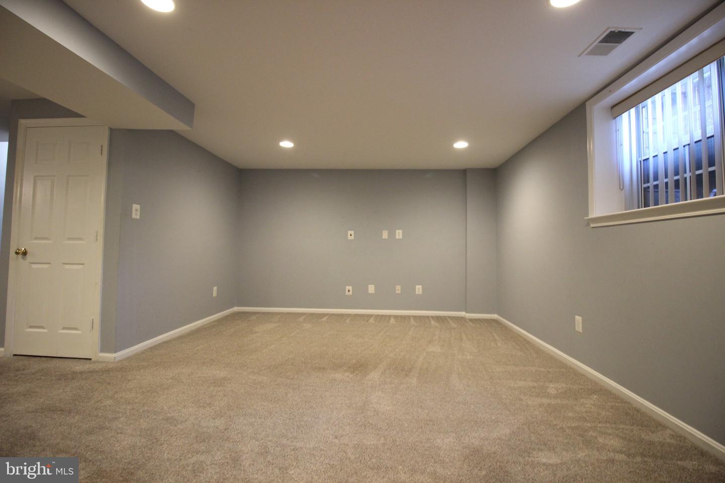 21161 Crocus Ter Property Photo 21