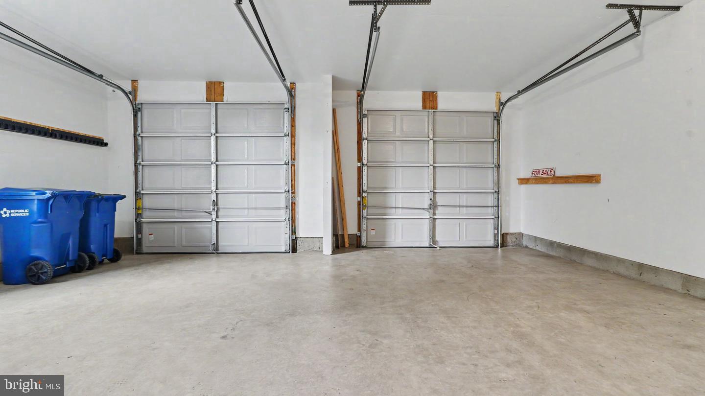 42371 Trellis Sq Property Photo 5