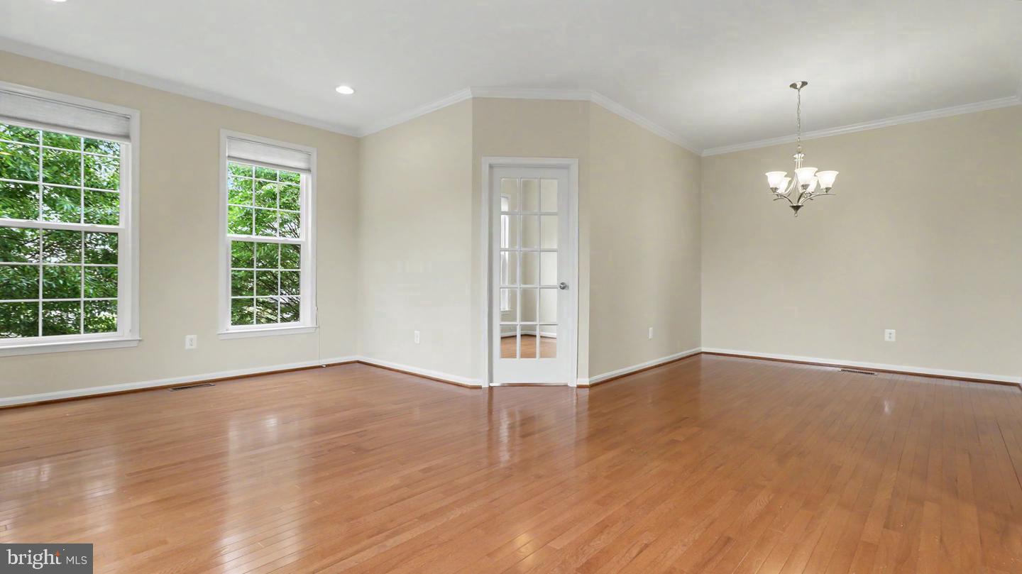 42371 Trellis Sq Property Photo 17