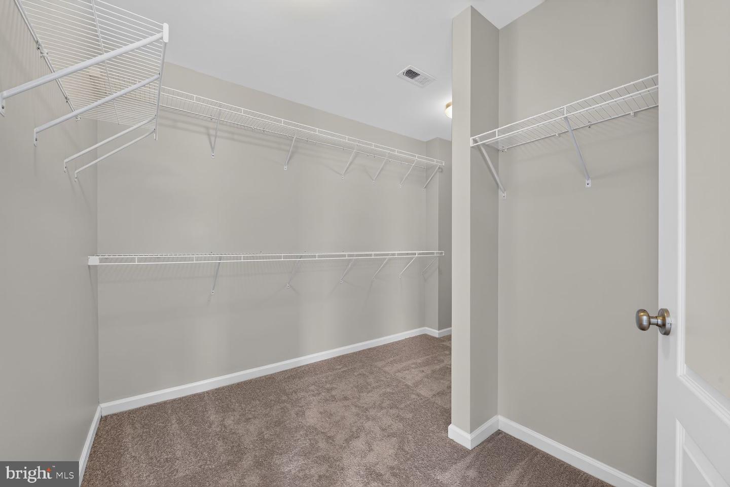 43123 Kendrick Sq Property Photo 12