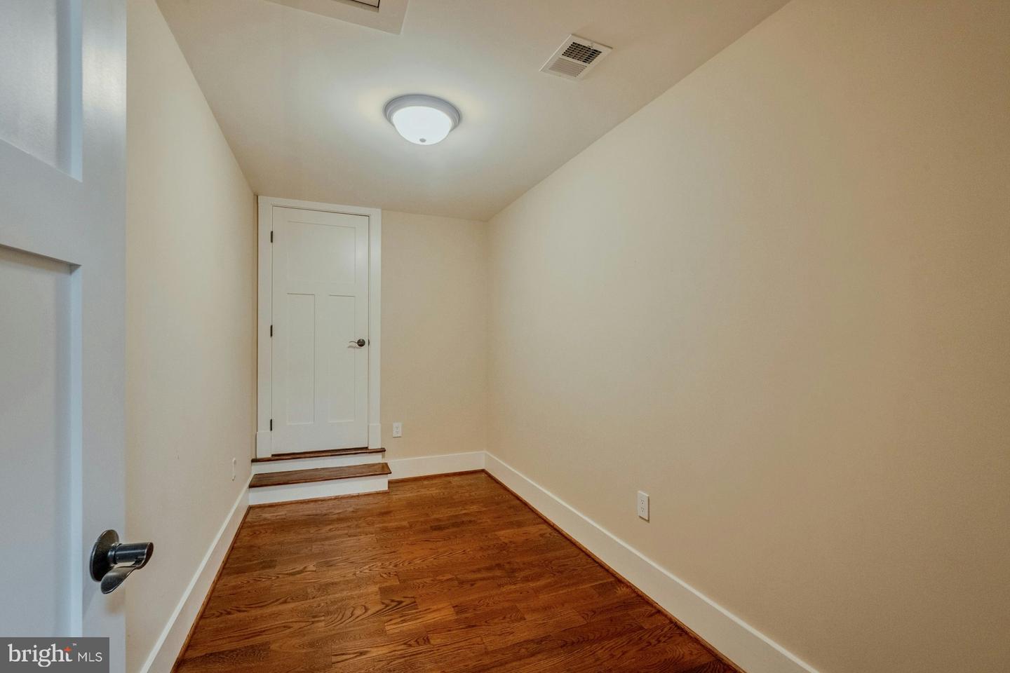 41531 Southpaw Pl Property Photo 51