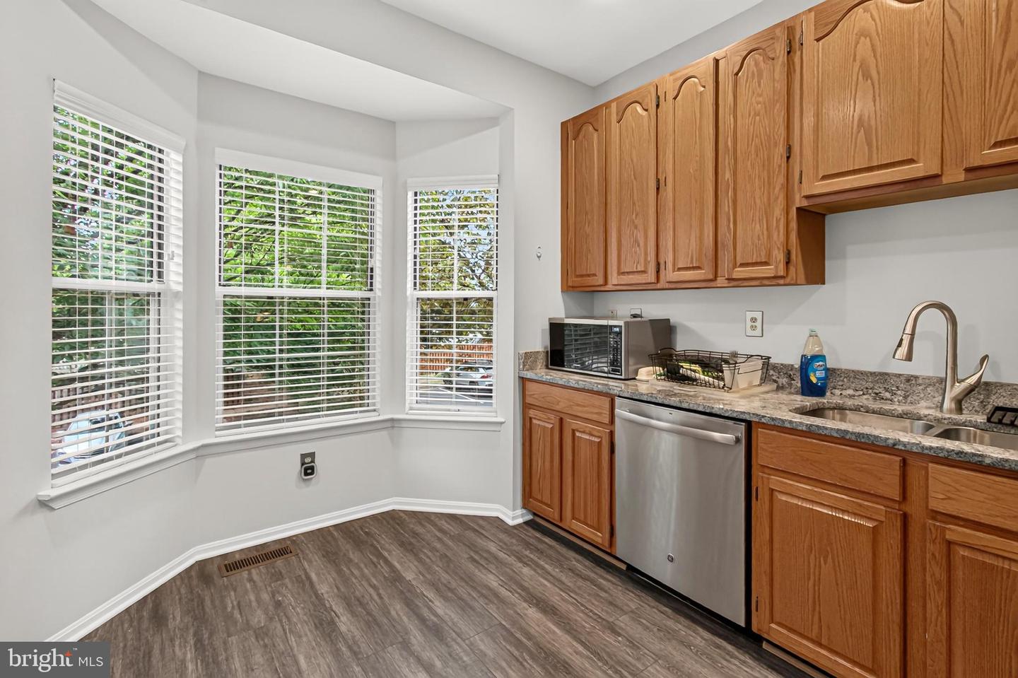 47582 Comer Sq Property Photo 14
